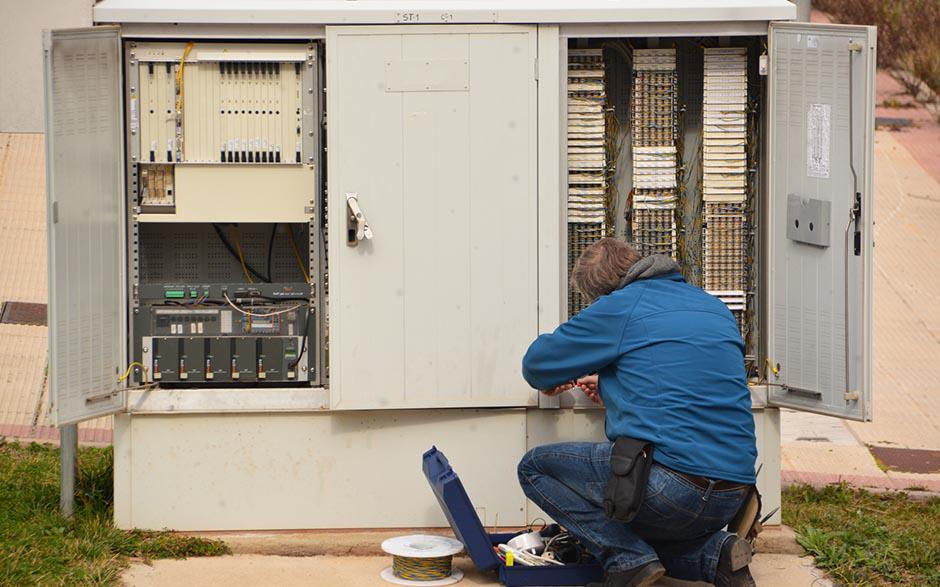 monteur électricien Suresnes